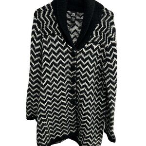 23rd St. Womens Black & White Chevron Knit Cardigan Sweater Sz Medium Chic Cozy